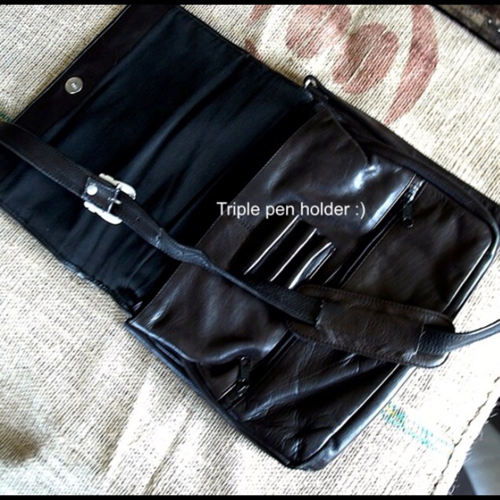 Wilson’s Leather Purse